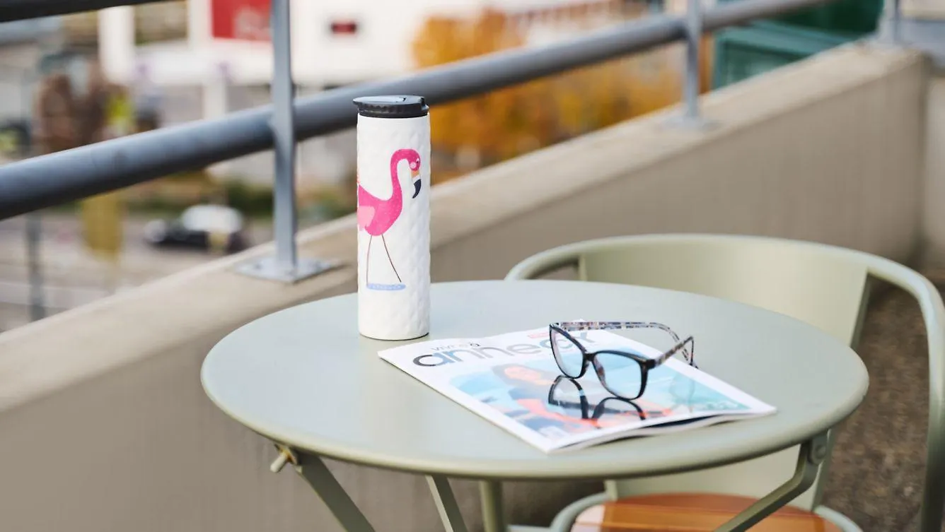 Moxy Annecy Otel 3*,