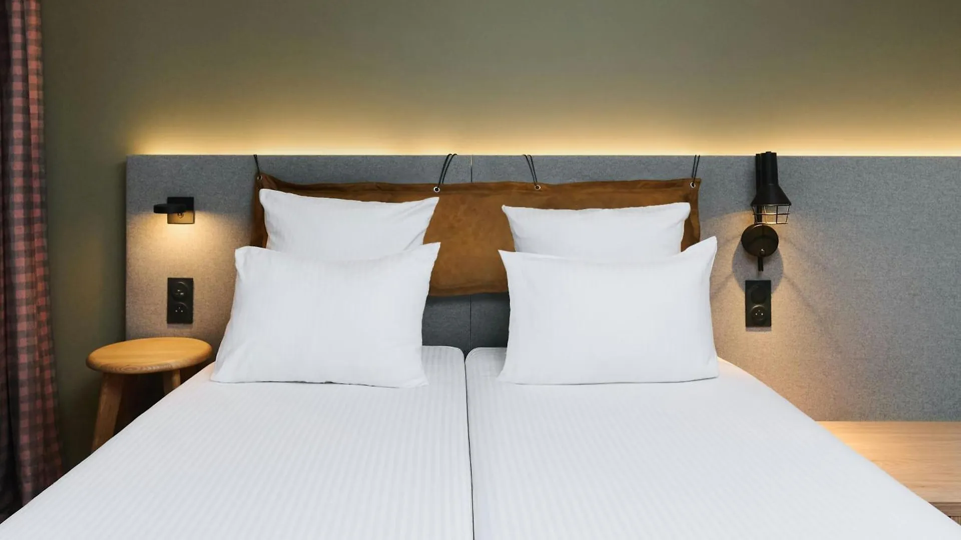 Moxy Annecy Otel