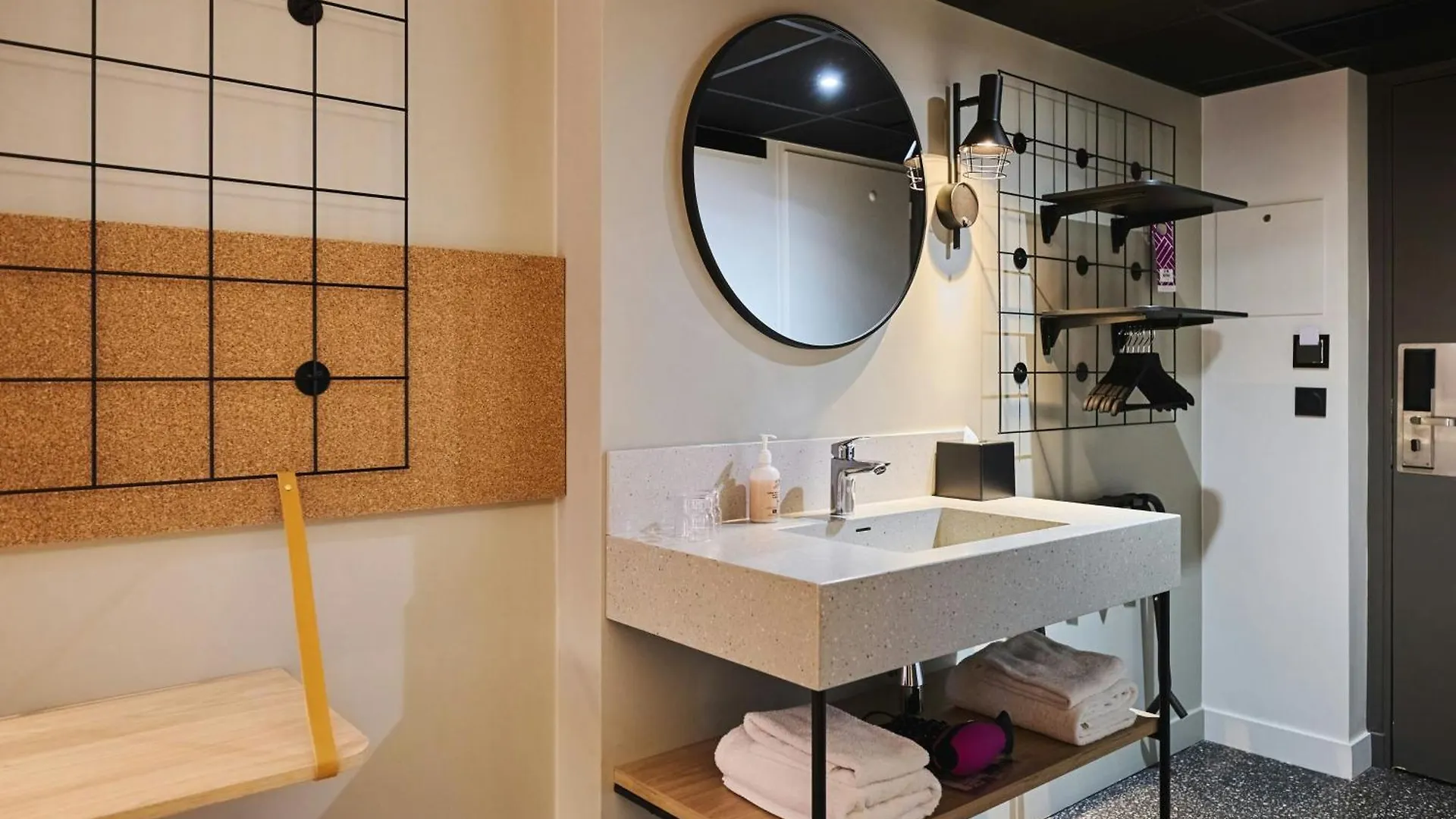 Hotel Moxy Annecy