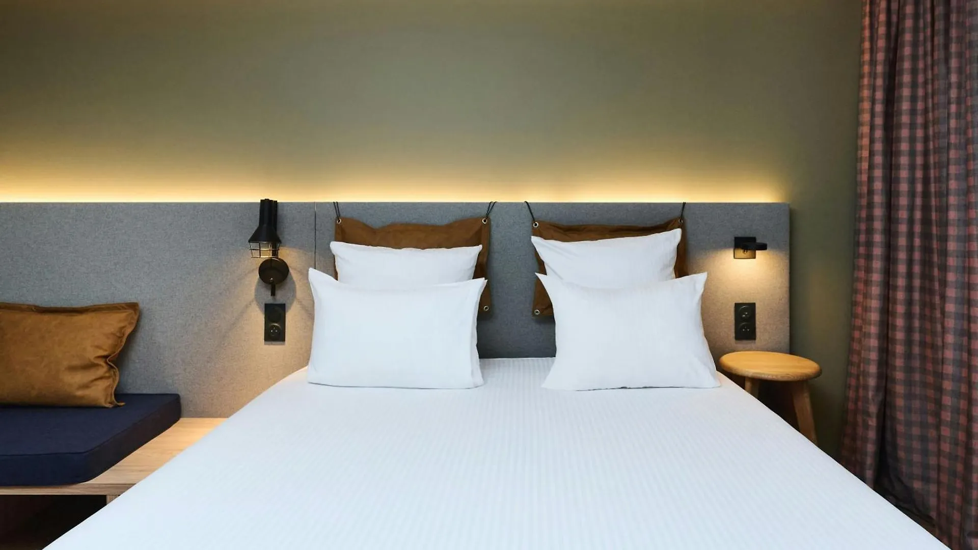 ***  Hotel Moxy Annecy Francja