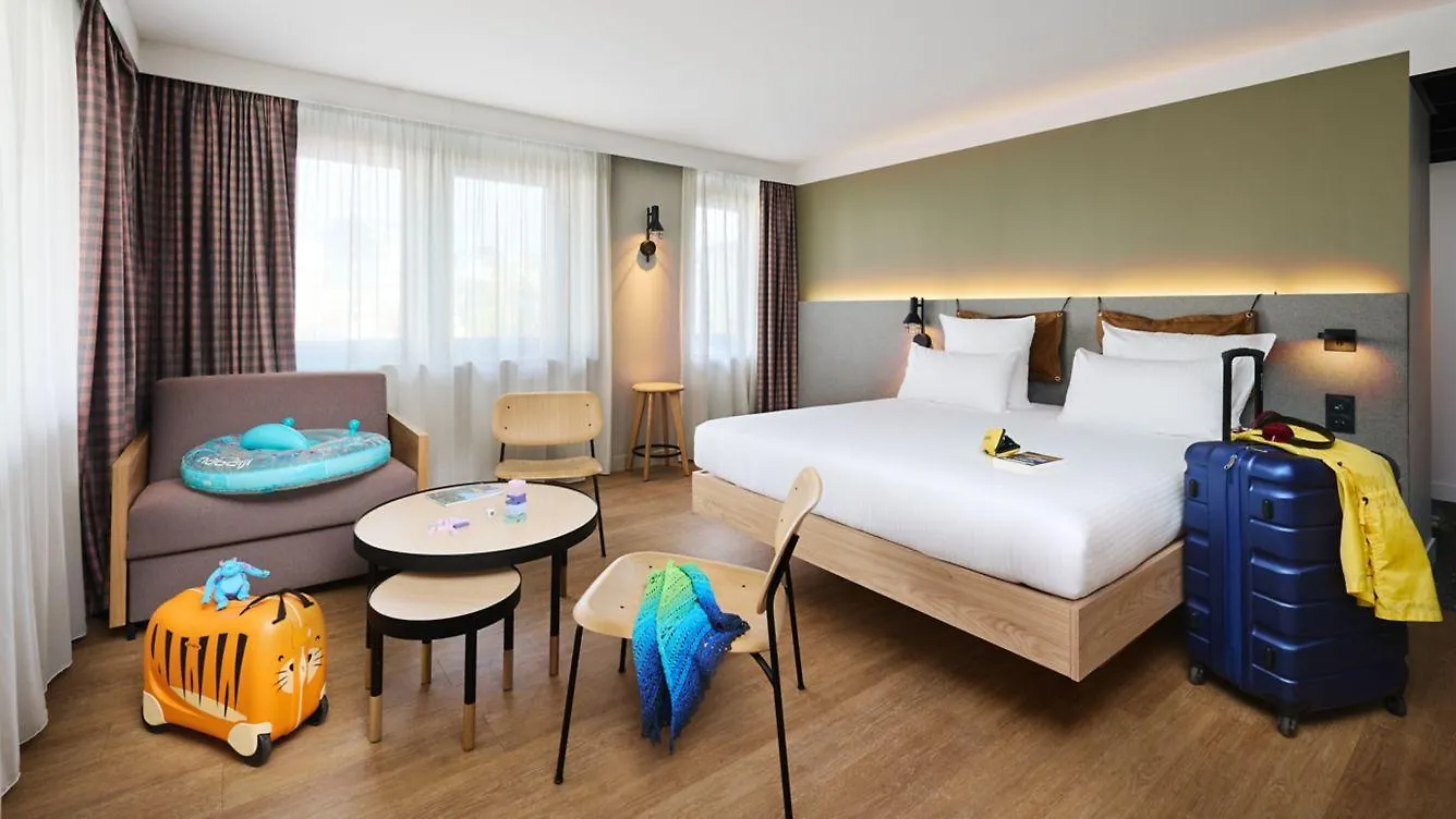 Hotel Moxy Annecy 3*,  Francja