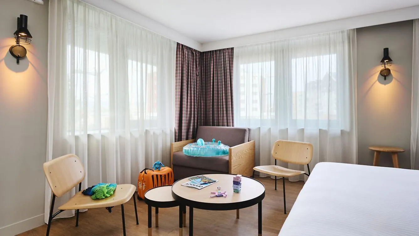 Hotel Moxy Annecy 3*,  Francja