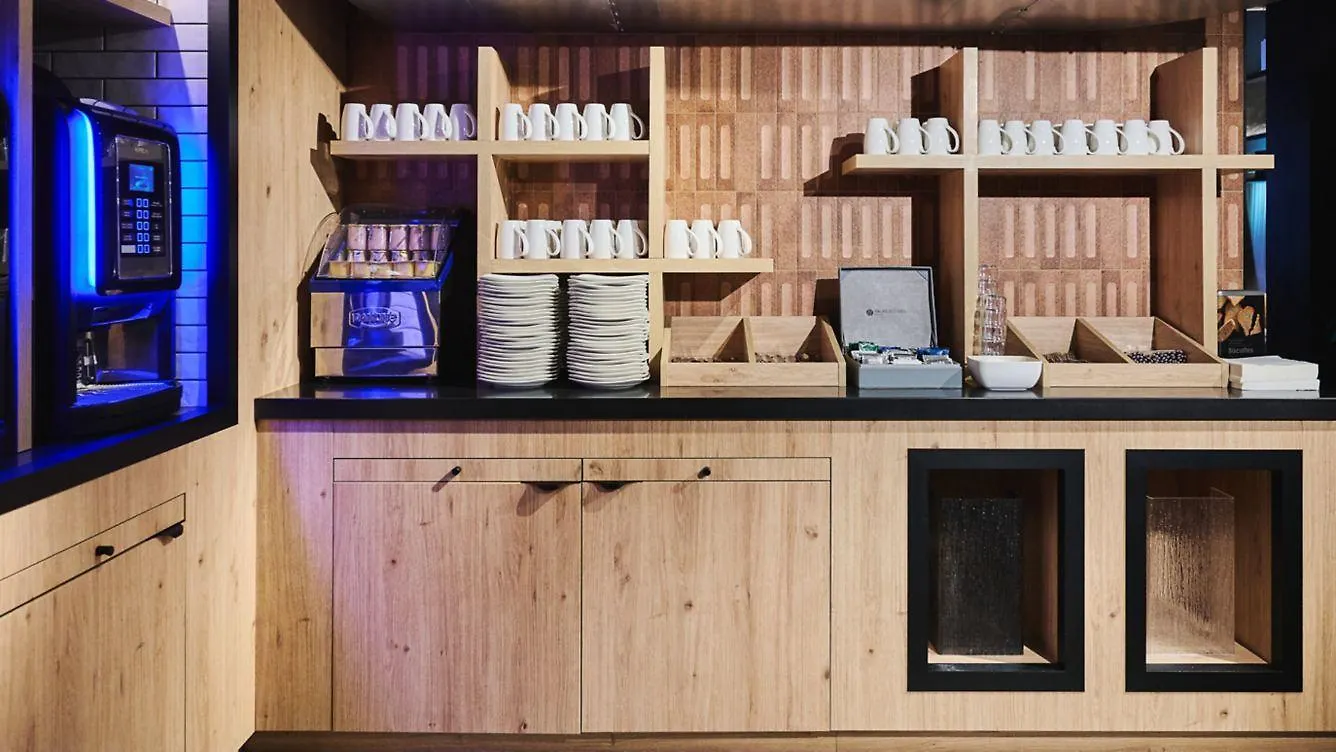 Hotel Moxy Annecy