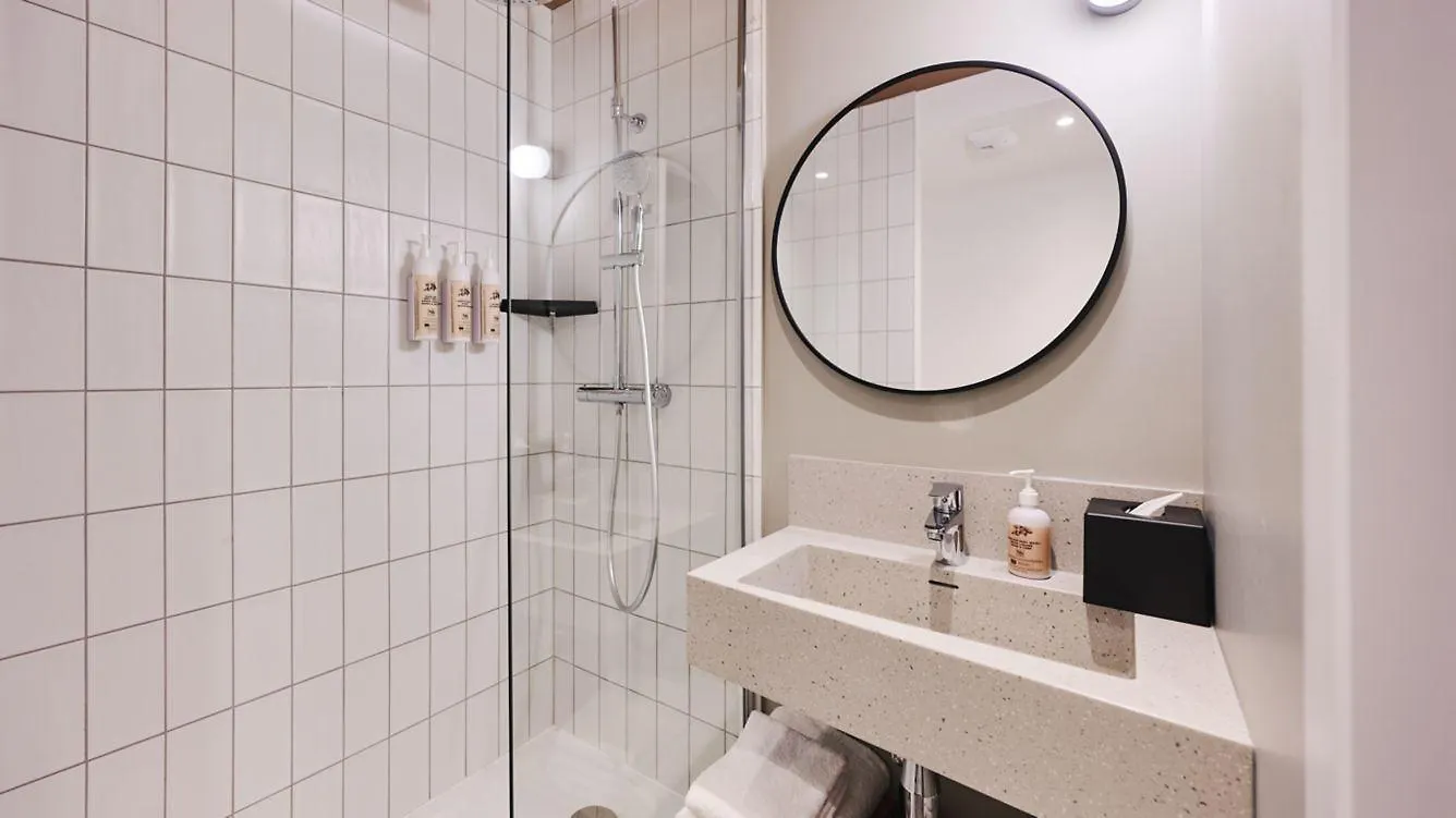 ***  Hotel Moxy Annecy Francja