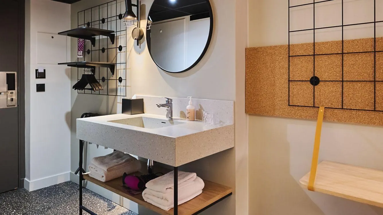 Hotel Moxy Annecy Francja